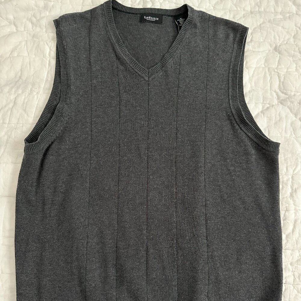 Sweater Vest - Gray - VanHeusen